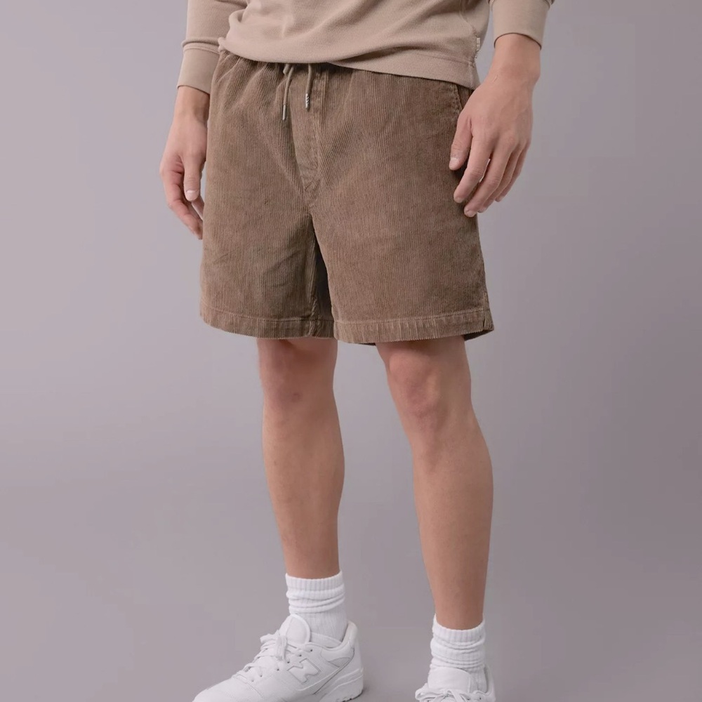 Men's Light Gray-Blue AE 7" Flex Corduroy Lived-In Trekker Short